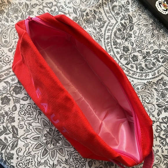 NORDSTROM BEAUTY Cosmetic Bag - Picture 5 of 5
